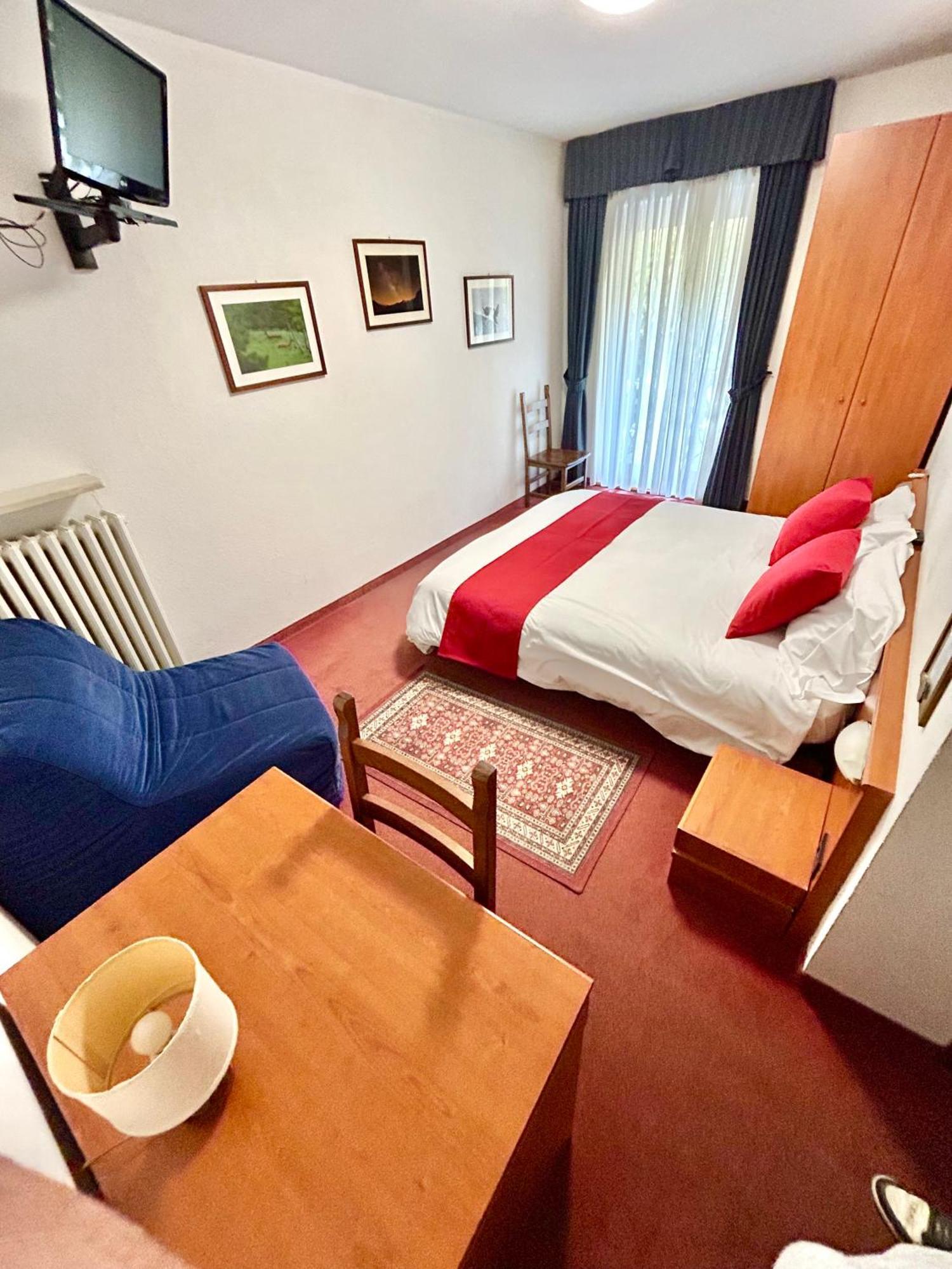 Hotel La Nigritella Бардонеккія Екстер'єр фото